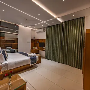 https://s-r-premium-suites.mysorehotels.org